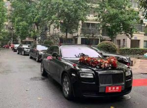 南昌劳斯莱斯古斯特奔驰E级婚车